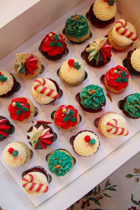 Kitschy Christmas Mini Cupcake Box