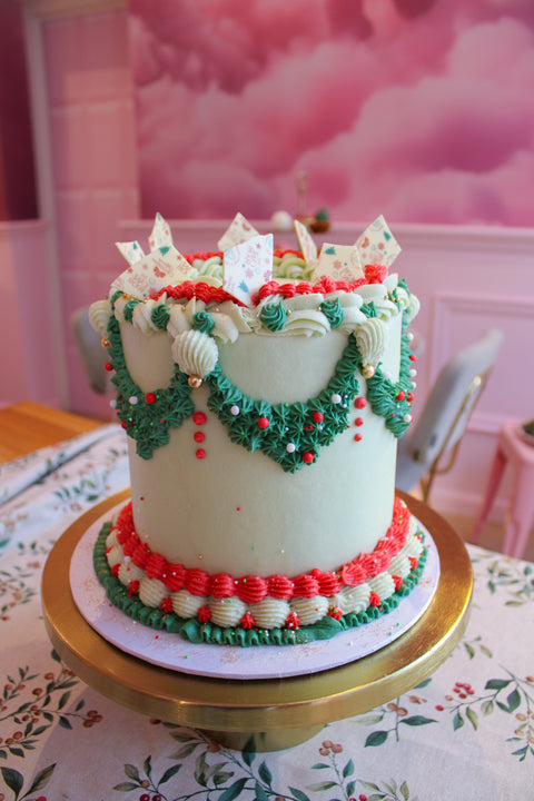 The Kitschy Christmas Cake