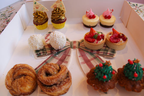 Kitschy Sweet Box 2p.