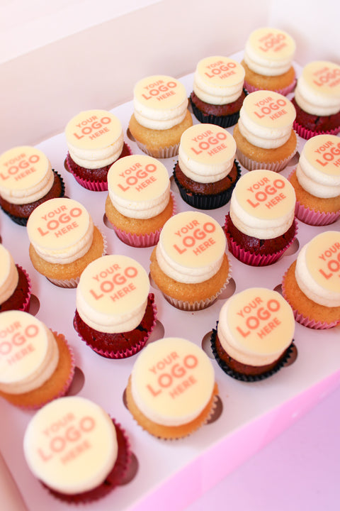 Mini cupcakes met logo (Box 24st.)