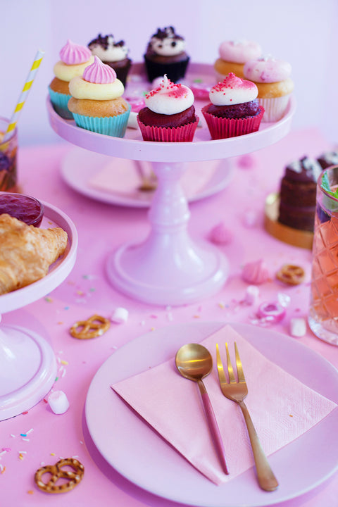 kids high tea voor thuis  met cupcakes